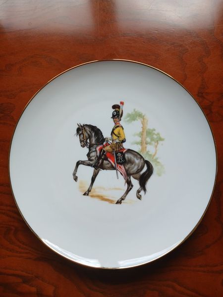 Тарілки із серії "Champs &Eacute;lys&eacute;es Paris. European Cavalery" (Єлисейські Поля. Європейська кавалерія), Kuba Porzellan, порцеляна, деколь, золочення, Німеччина, 1970-1990 рр. 1128 фото