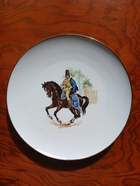 Тарілки із серії "Champs &Eacute;lys&eacute;es Paris. European Cavalery" (Єлисейські Поля. Європейська кавалерія), Kuba Porzellan, порцеляна, деколь, золочення, Німеччина, 1970-1990 рр. 1128 фото